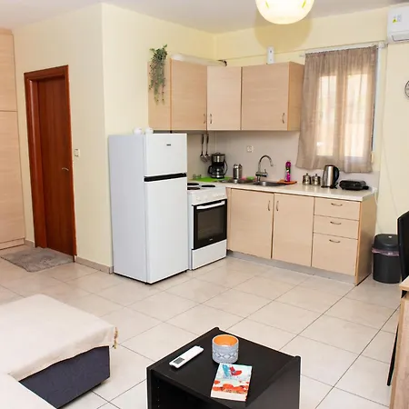 Kalamata Beach Apartment *
