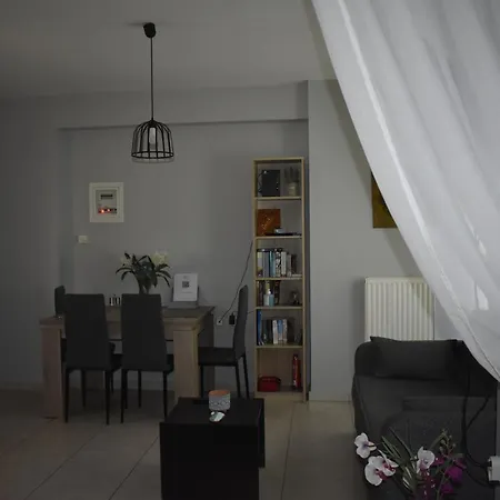 Kalamata Beach Apartment *